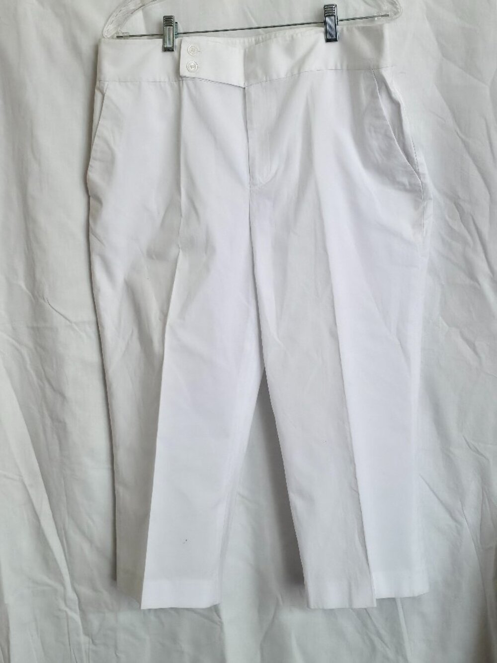 White cotton capri